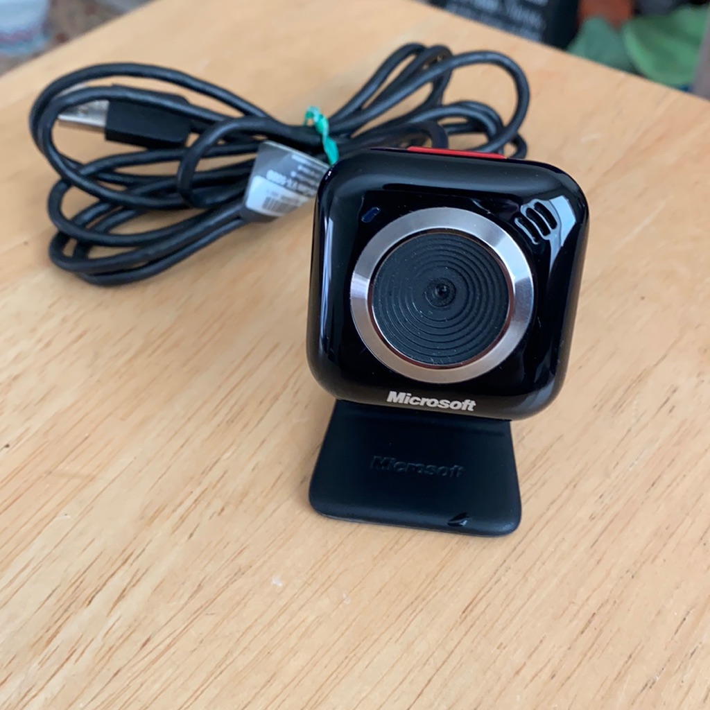 Red Accent Microsoft Lifecam